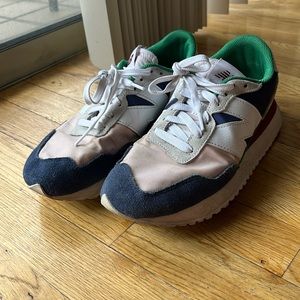 NEW BALANCE Multicolor Sneakers Womens Size 9